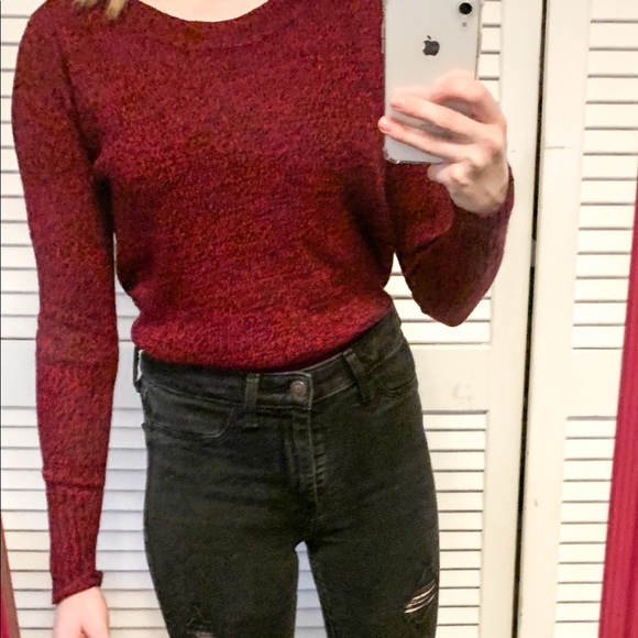 H&M red crew sweater - Picture 2 of 2